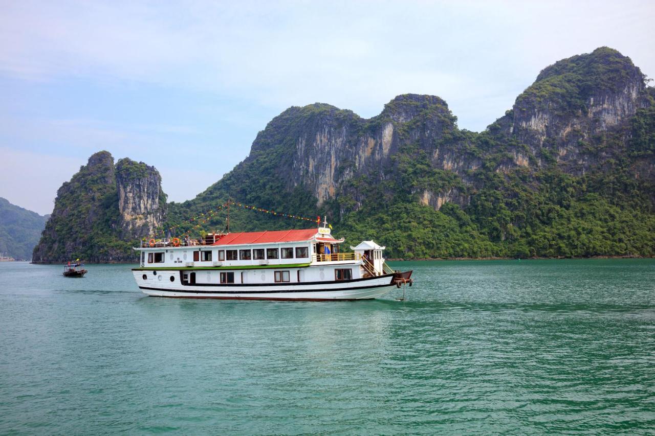Hotel Seasun Boutique Cruise Hạ Long Exterior foto