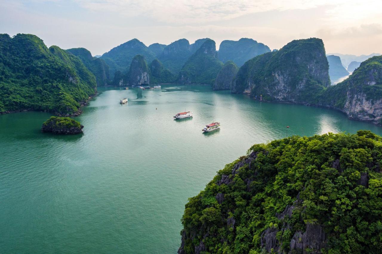Hotel Seasun Boutique Cruise Hạ Long Exterior foto